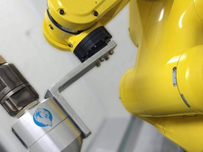 Robotertechnik Trockeneisstrahlgerät Automatisierter Prozess