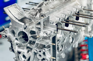 Trockeneisreinigung in der Automobilindustrie