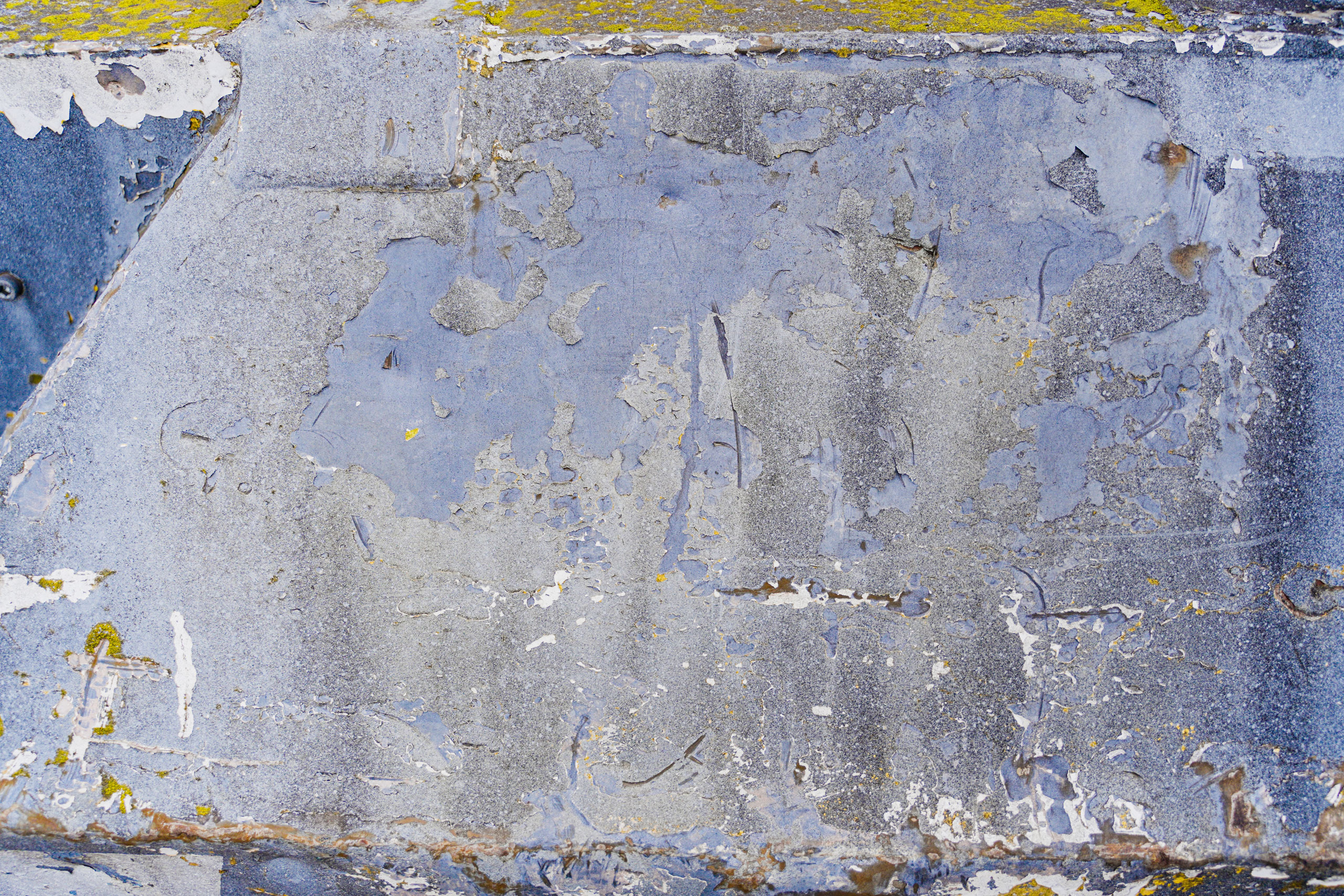Removing paint with dry ice blasting