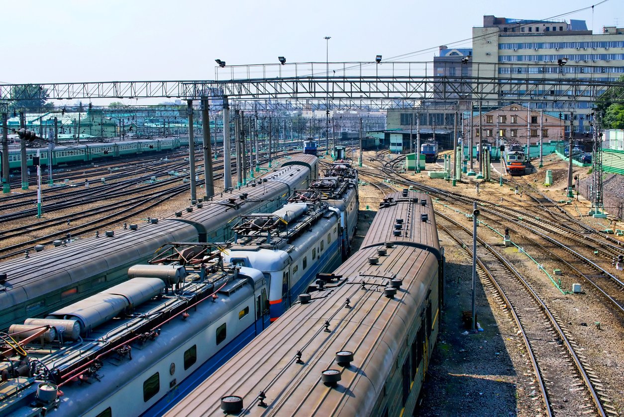 Dry ice cleaning in rail & rail transport
